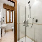 Emilia 4 Apartment *